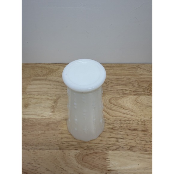 Vintage milk glass raised dot flower vase 7" thorn thistle design scallop rim#14 - Picture 6 of 7